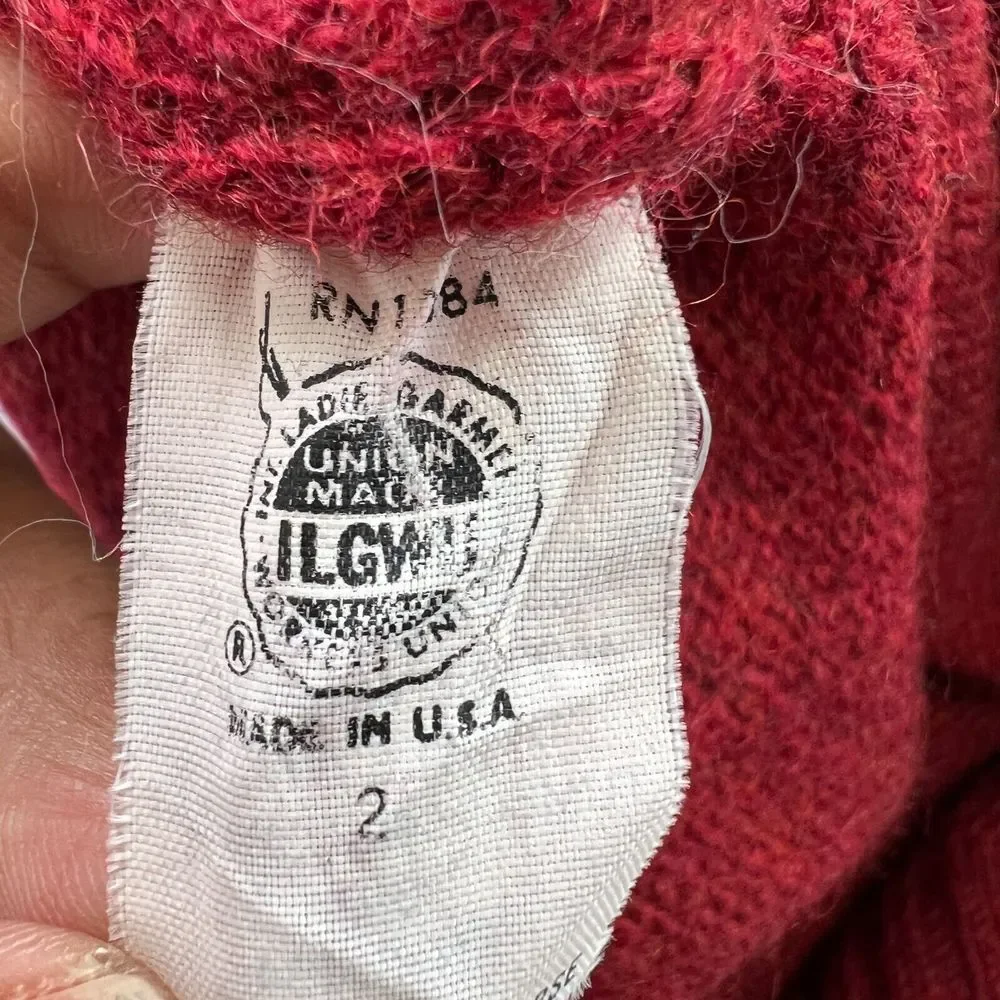 Vtg. Union Made Classic Directions Women's Wool Blend Cable knit Sweater Red USA